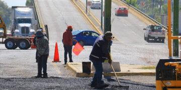 Realiza Estado programa de bacheo