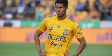 Hugo Ayala en duda para el Tigres ante Chivas