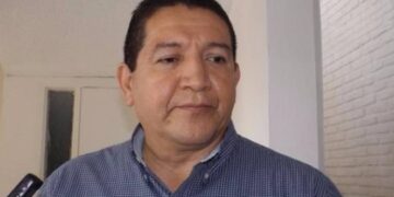 Padres de Familia listos para iniciar el ciclo escolar