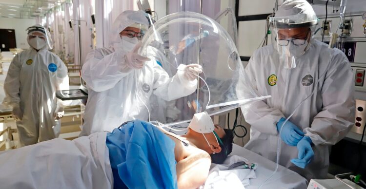 Suman 449,961 los casos positivos de covid-19 en México