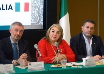 Dona su sueldo la diputada federal Adriana Lozano, se atenderán necesidades de familias vulnerables