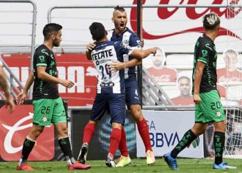 Rayados de Monterrey  empata 2-2 ante Santos-Laguna