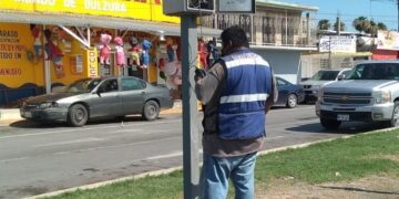 Sincronizan semáforos  y previenen percances