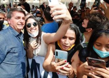 Brasil está “volviendo a la normalidad” tras el coronavirus asegura Bolsonaro 