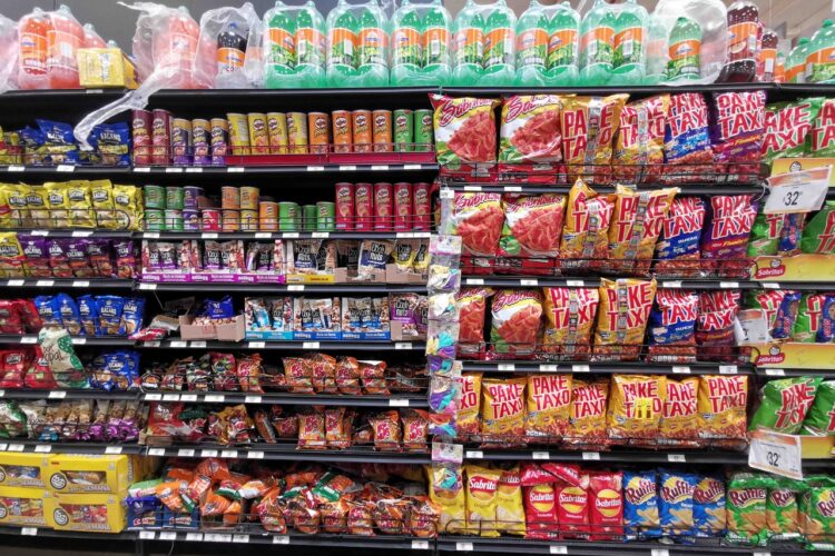 Oaxaca es el primer estado del país que prohíbe la venta de comida chatarra a niños