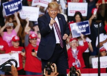 Donal Trump hará una gira contra Biden durante la convención demócrata