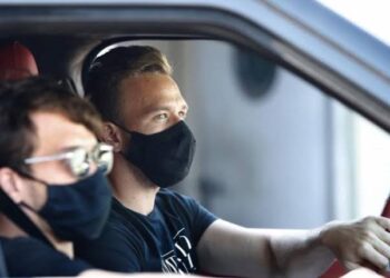 Arthur sufrió un accidente automovilístico: Daría positivo en alcoholemia