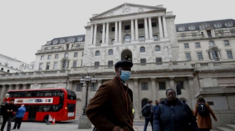 Inglaterra elimina agencia de salud criticada por su respuesta ante el Covid