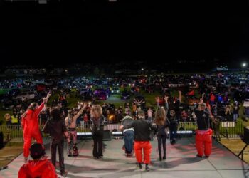 Moderatto realiza el primer “autoconcierto” masivo en México