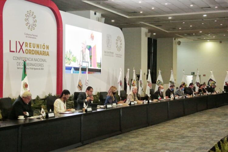 Segob y Conago se reunen previo a encuentro con AMLO