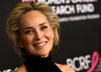 Sharon Stone “reflexiona sobre todo” en libro de memorias