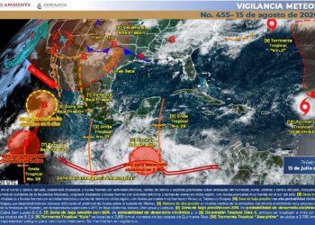 Zona de baja presión podría evolucionar a ciclón tropical durante este fin de semana
