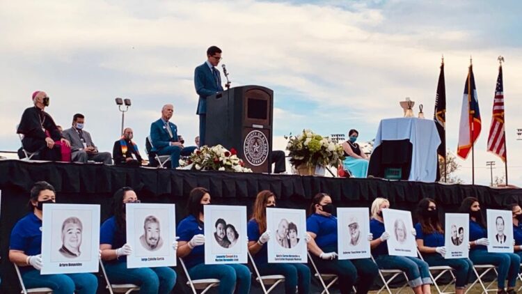 Conmemoración de las víctimas del atentado en El Paso a un año de la tragedia