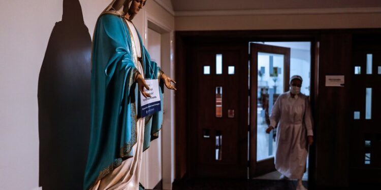 El hospital argentino que permite dar el último adiós a enfermos de COVID-19