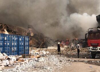 Se incendia almacén de UNICEF en el Congo