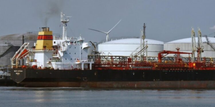 Incauta EU cuatro buques con petróleo iraní que iban a Venezuela