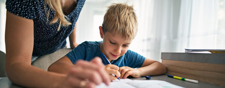 ¿Estresado con las clases digitales? Te presentamos las estrategias que favorecen la atención y el aprendizaje en casa