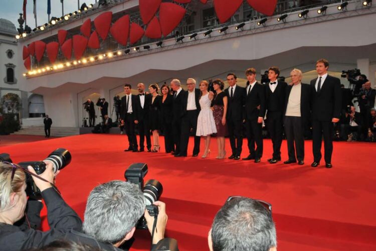 Festival de Cine de Venecia se celebrará con alfombra roja y distanciamiento social