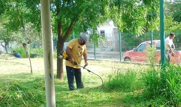 Limpia Gobierno de Victoria los espacios públicos deportivos