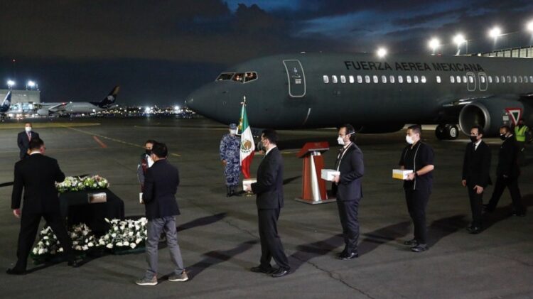 Repatriación de cenizas de 18 personas mexicanas fallecidas en Estados Unidos por Covid-19