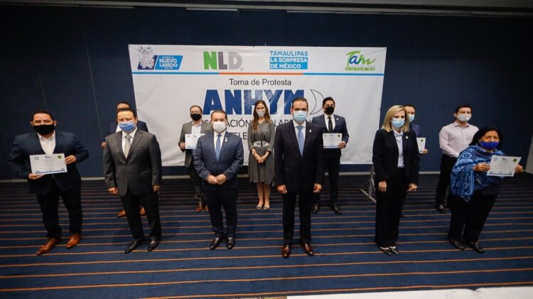 Toma protesta Secretario  a nueva Asociación Hotelera en N. Laredo