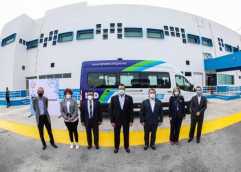 Entrega Ayuntamiento unidad a Turismed en N. Laredo