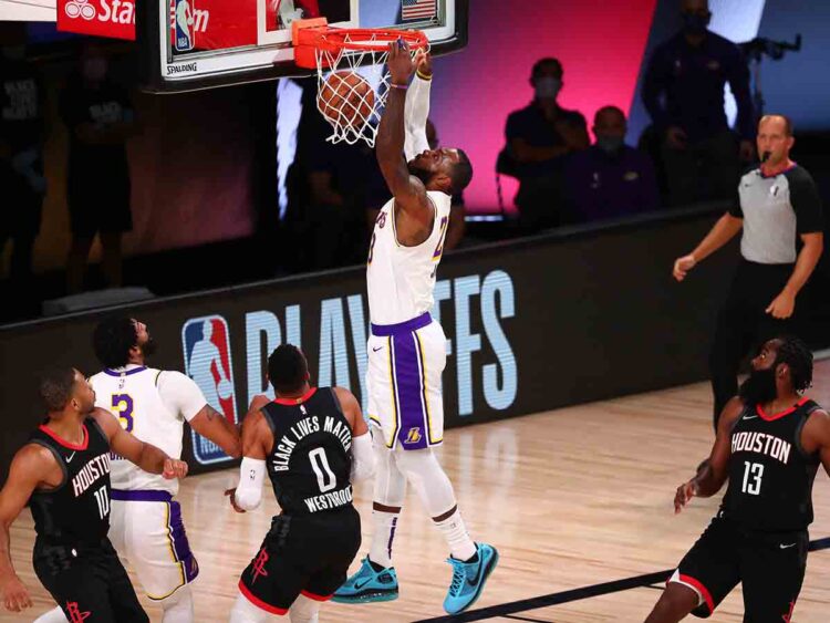 Lakers liquidan a Rockets y van a la final del Oeste de la NBA