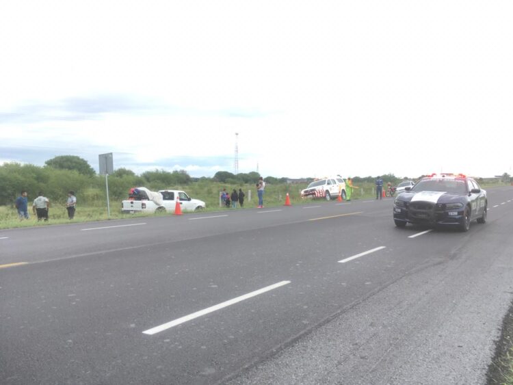 Vuelca familia en carretera Victoria-Tampico