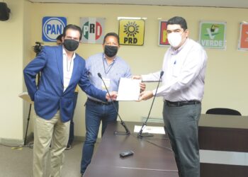 Presenta el Partido Encuentro Solidario (PES) solicitud para participar en la elección del próximo año