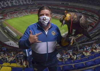 Miguel Herrera lanza dardo a Chivas previo al Clásico