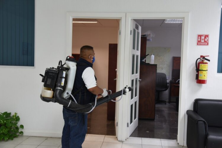 Realizan sanitización en Instalaciones del TRIELTAM y Consejo de Judicatura