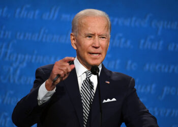 ‘Trump supo desde febrero lo peligroso del coronavirus y no hizo nada’, asegura Biden