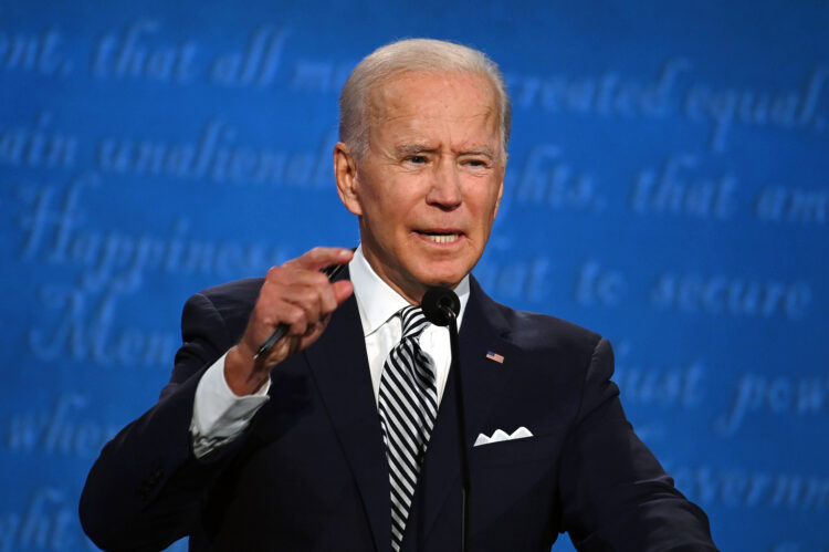 ‘Trump supo desde febrero lo peligroso del coronavirus y no hizo nada’, asegura Biden