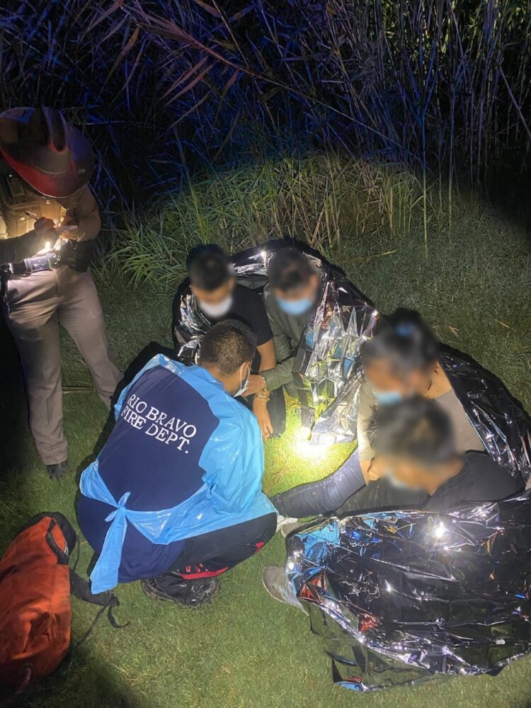 Salvan a de morir ahogados a cuatro indocumentados guatemaltecos