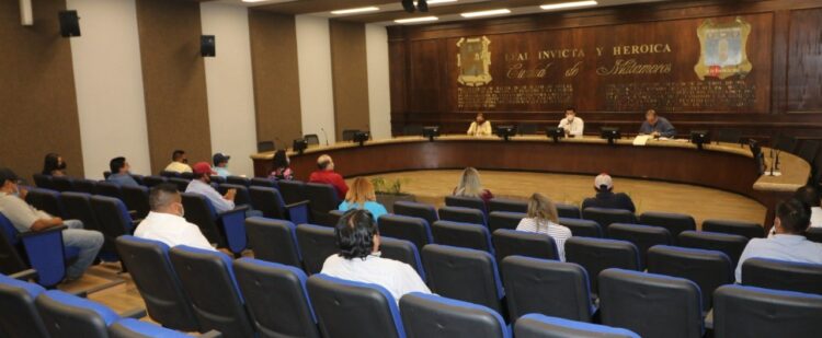 Convoca Alcalde Mario López a sindicato seguir trabajando fuerte por Matamoros