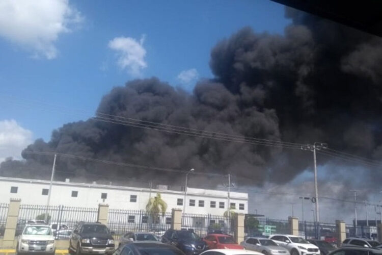 Se incendia una maquiladora en Reynosa, Tamaulipas