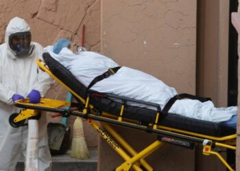 México rebasa las 74 mil muertes por coronavirus