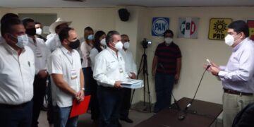 Entrega PRI solicitud de registro al IETAM para proceso electoral 2020-2021