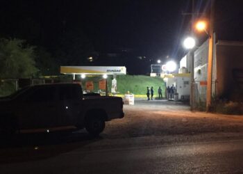 Con cuchillo asaltan ladrones a empleado de Sivagas