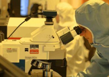 AstraZeneca podría tener resultados de vacuna contra Covid-19 a fines de año