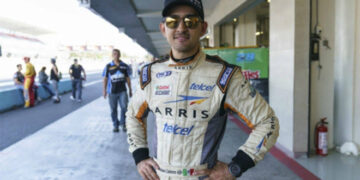 Abraham Calderón consigue su primera victoria de la temporada en la NASCAR Peak México Series