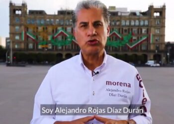 Alejandro Rojas Díaz se retira de la contienda por la dirigencia de Morena