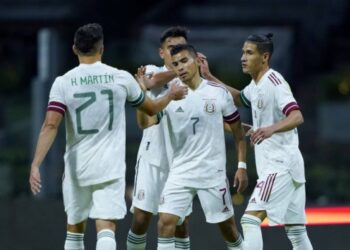 Tri golea 3-0  a Guatemala en partido amistoso en el Azteca