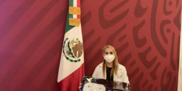 Enfermera tamaulipeca es galardonada por su lucha contra el COVID-19