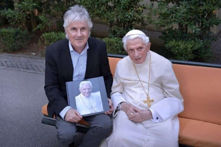 Papa emérito Benedicto bate récord de edad con 93 años