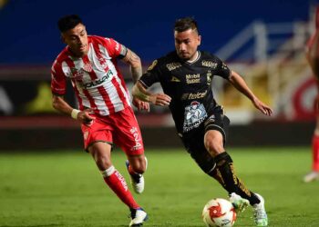 León se impone 2-0 a los Rayos de Nexaca