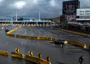 Alargan cierre de frontera México-EU