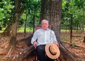 Celebra López Obrador negativa de registro a ‘México Libre’