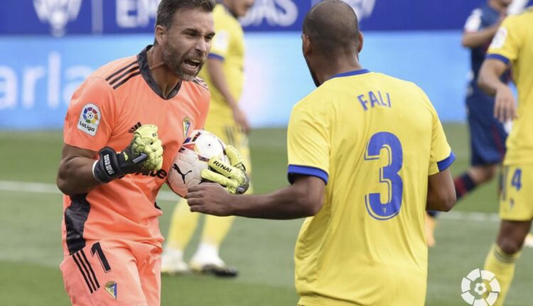 Alberto Cifuentes debuta en LaLiga… ¡con 41 años de edad!