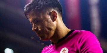 Alfredo Talavera, expulsado en su partido 400